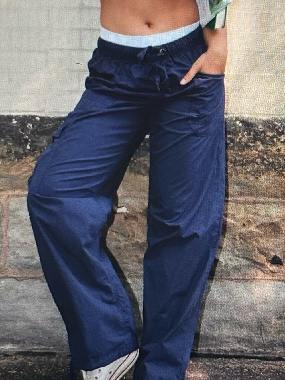 Aerie Avenue Baggy Cargo Navy Pants size Large
